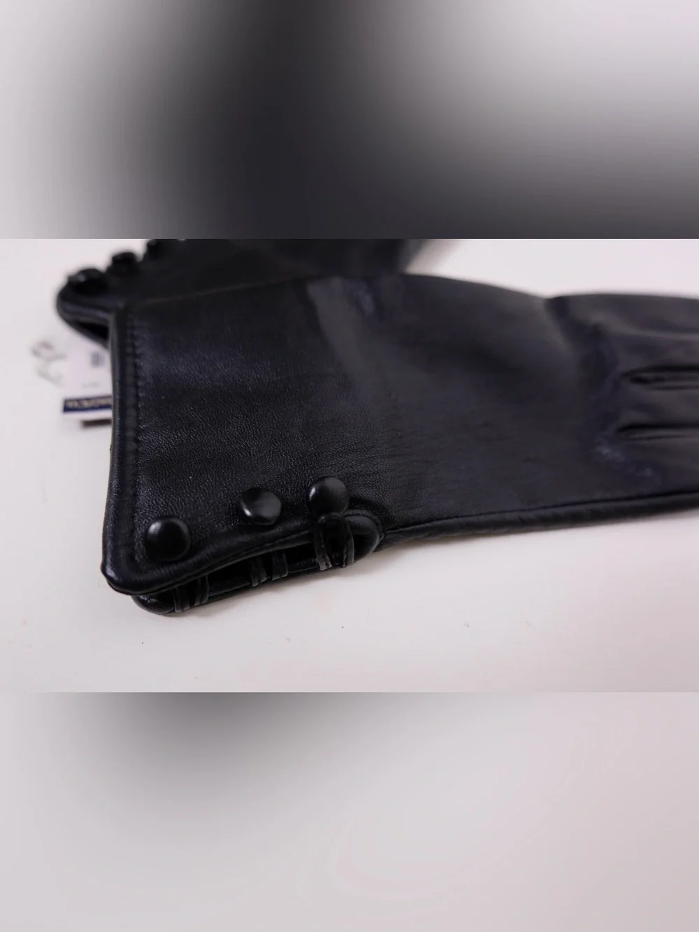 NWT G.H. Bass & Co. Black Genuine Leather Gloves Size Small MSRP $90